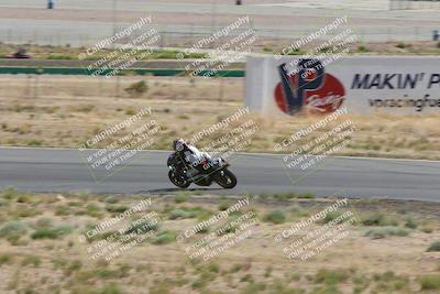 media/Apr-20-2025-AHRMA (Sun) [[393a79c373]]/Race/Group 12/Turn 4b/